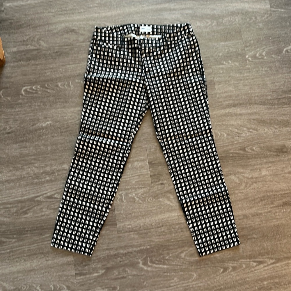 Old Navy Patterned Pixie pants